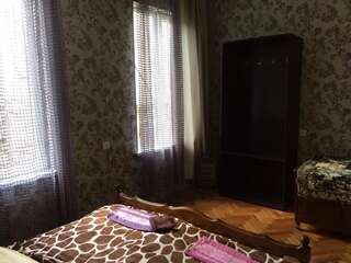 Мини-отель Hostel FORREST Кутаиси Семейный номер с общей ванной комнатой-5