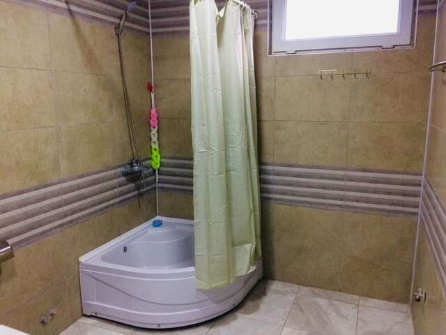 Мини-отель Hostel FORREST Кутаиси-23